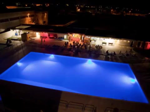 Iluminamos tu piscina